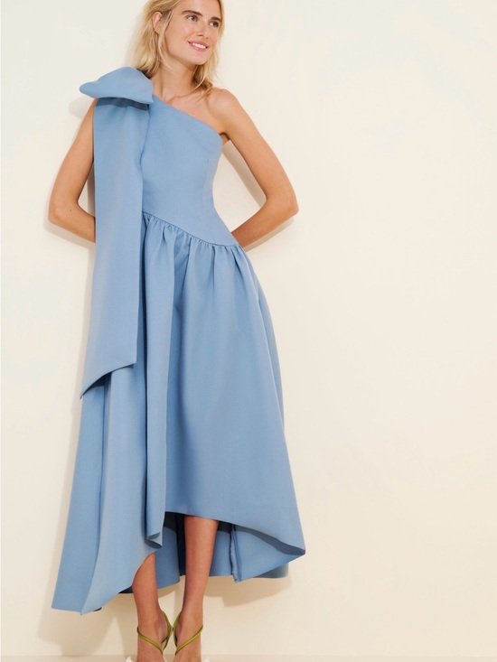 Elliatt Dresses & Skirts - Elliatt One-Shoulder Liesel Dress